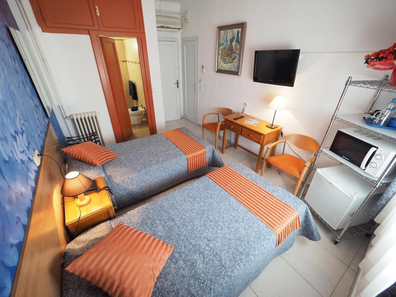 Hotel Montserrat Sitges Exterior photo